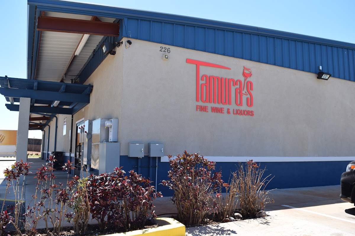 Tamura's Fine Wine & Liquors Lahaina